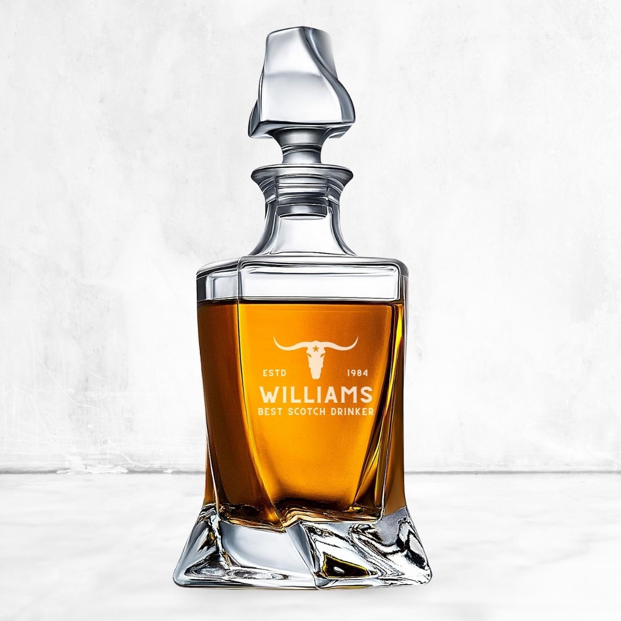 Personalised 800ml Twisted Whiskey Decanter | Custom Engraved Vintage Whisky Carafe, Housewarming, Birthday, Groomsmen Barware Gifts Him/Dad