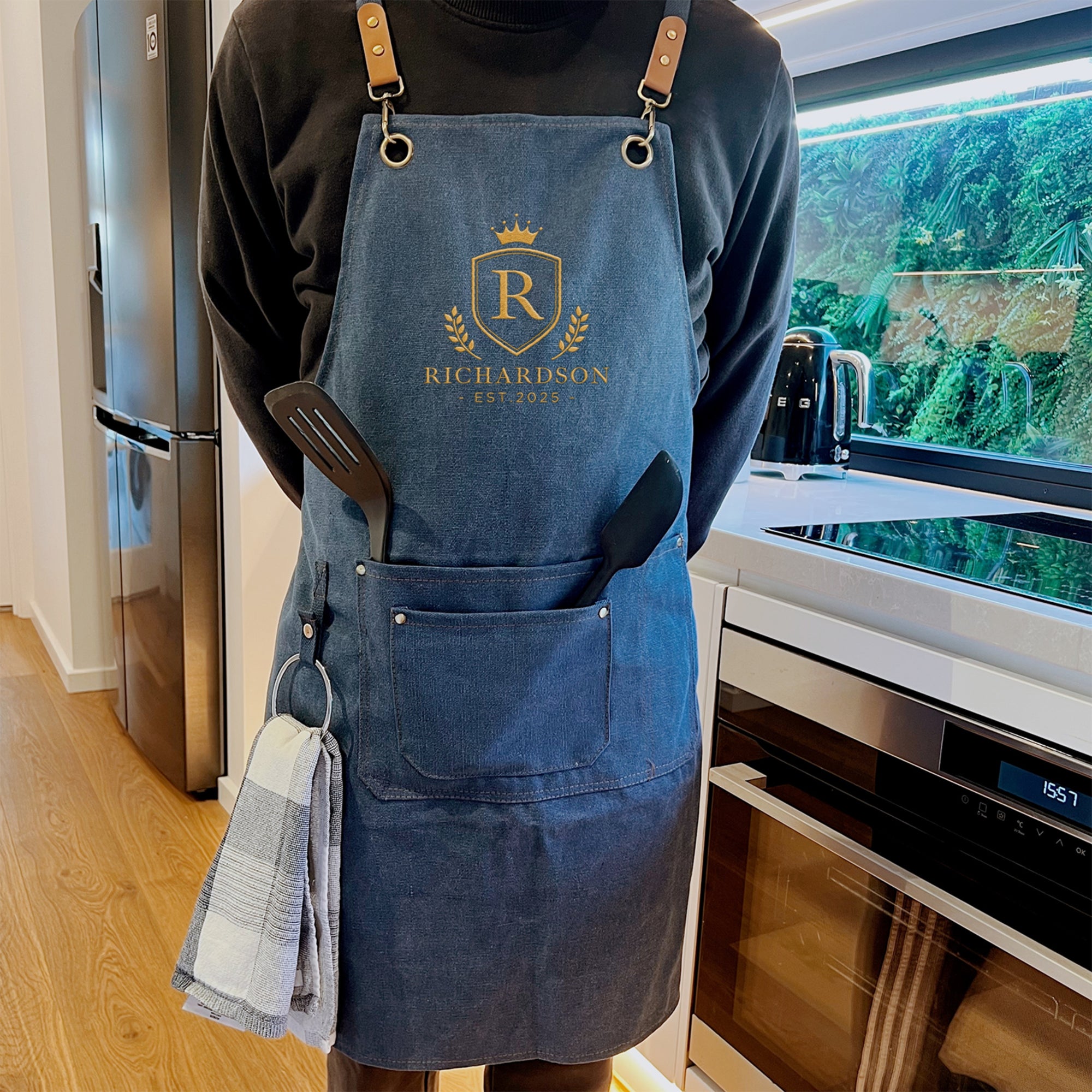 Embroidered Canvas Apron with Multi Pockets & Hanging Ring