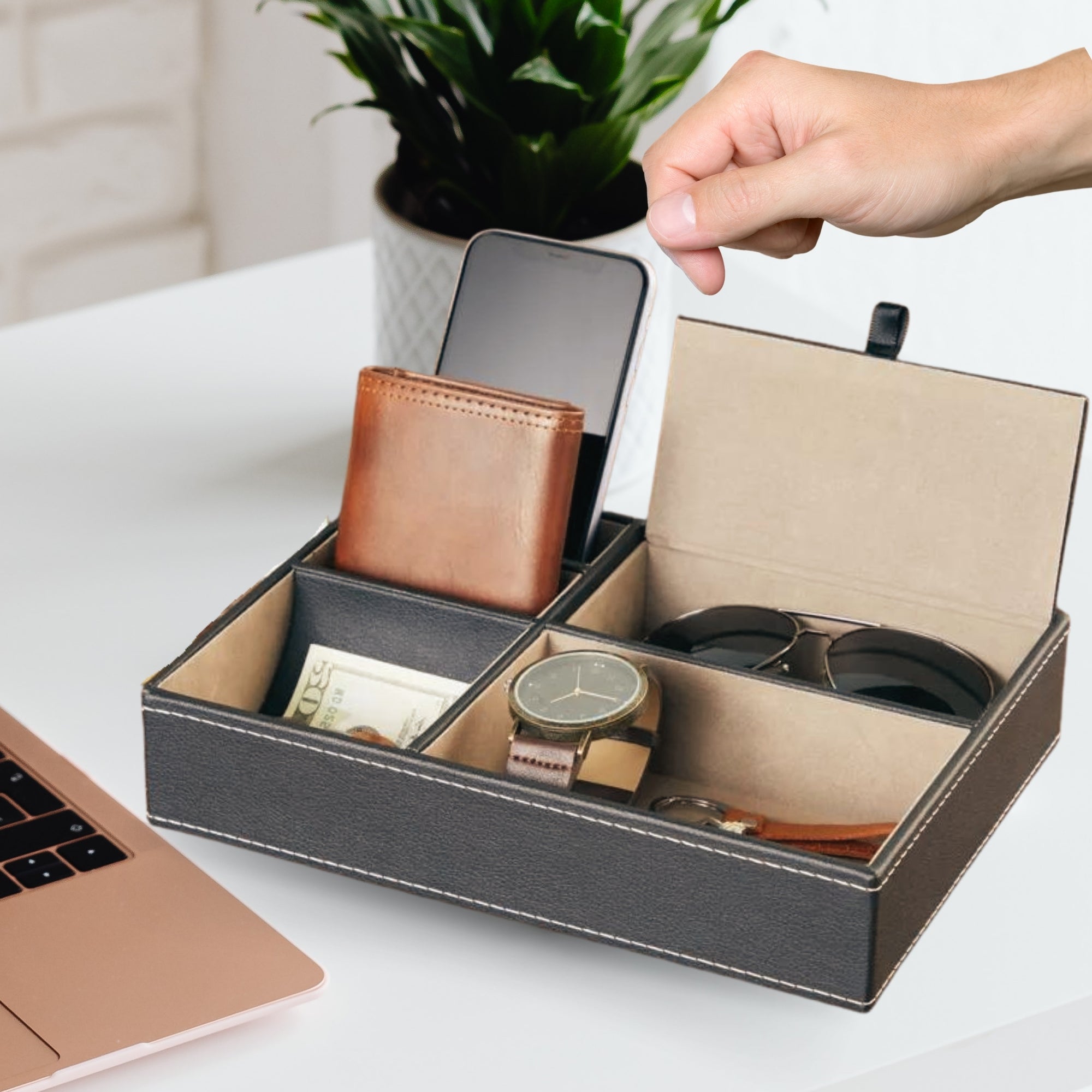 Personalised Leatherette Valet Catch All Tray, Custom Engraved Night Stand Organiser Station, Jewellery Storage, Desk Caddy, Father Mom Gift