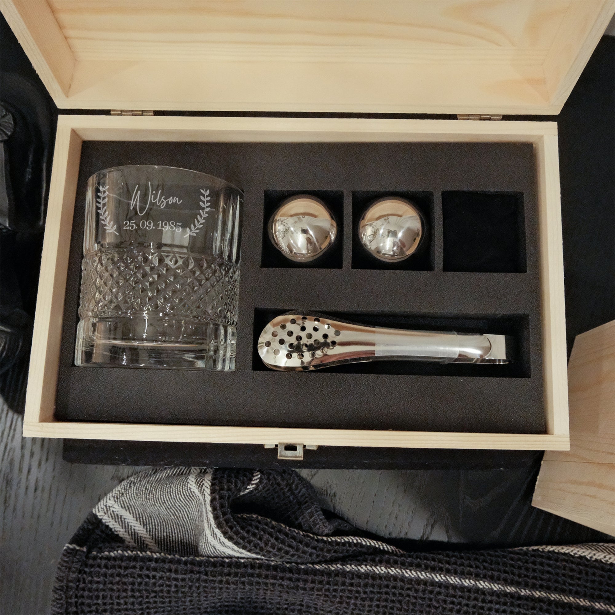 Personalised Deluxe Diamond Italian Crystal Whiskey Glass Gift Set with 2 Chilling Balls, Tongs & Pouch in Wooden Box