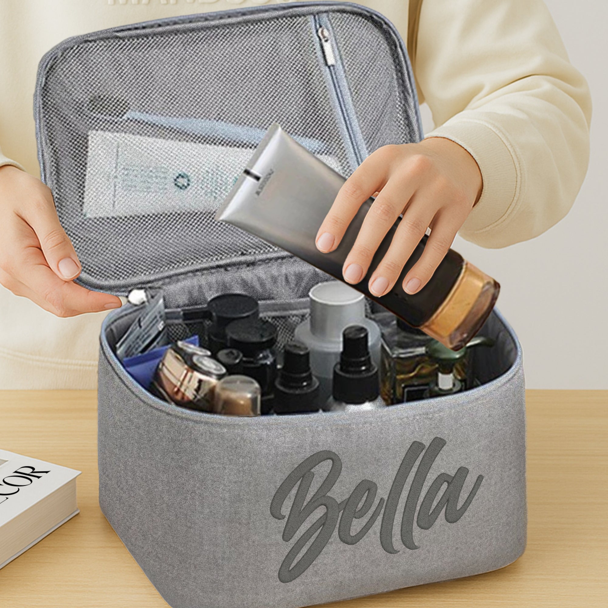 Custom Embroidered Unisex Toiletry Bag, Personalised Cosmetic Storage Zip Bag, Carry Travel Vanity Case, Groomsman, Bridesmaid Birthday Gift