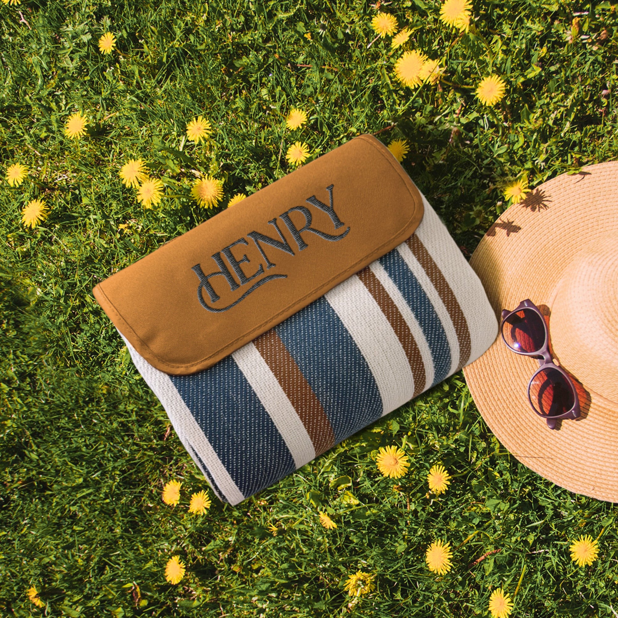 Custom Embroidered Waterproof Outdoor Carry Handle Picnic Blanket, Personalised Durable Portable Camping Beach Park Rug, Wedding Mother Gift