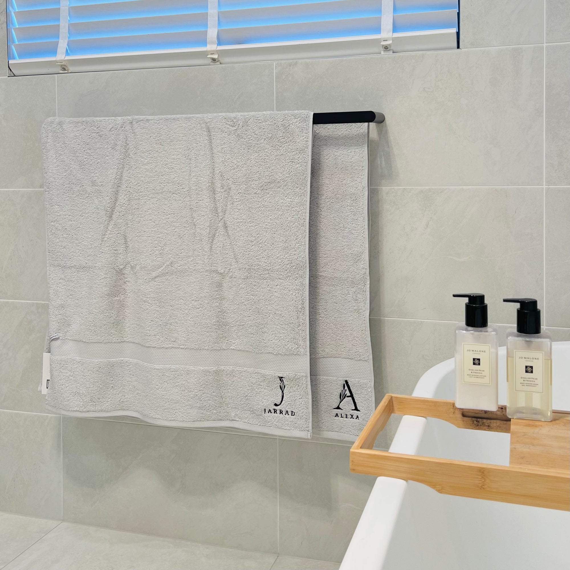 Personalised Embroidery Bath Towel, Custom Embroidered Name Logo Sport Club/ Hair Salon/ Spa Towels, Birthday, Housewarming, Corporate Gift