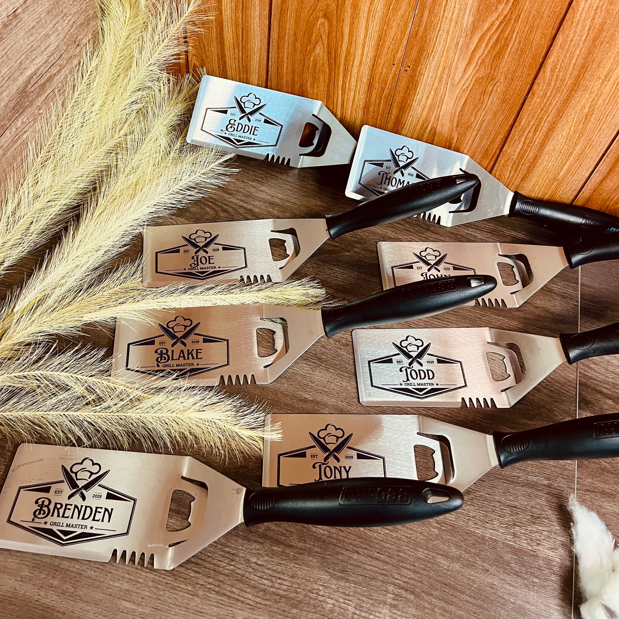 Personalised Steel BBQ Spatula with Bottle Opener & Prongs, Custom Engraved Barbecue Grill Tool, Dad, Groomsman Housewarming, Corporate Gift