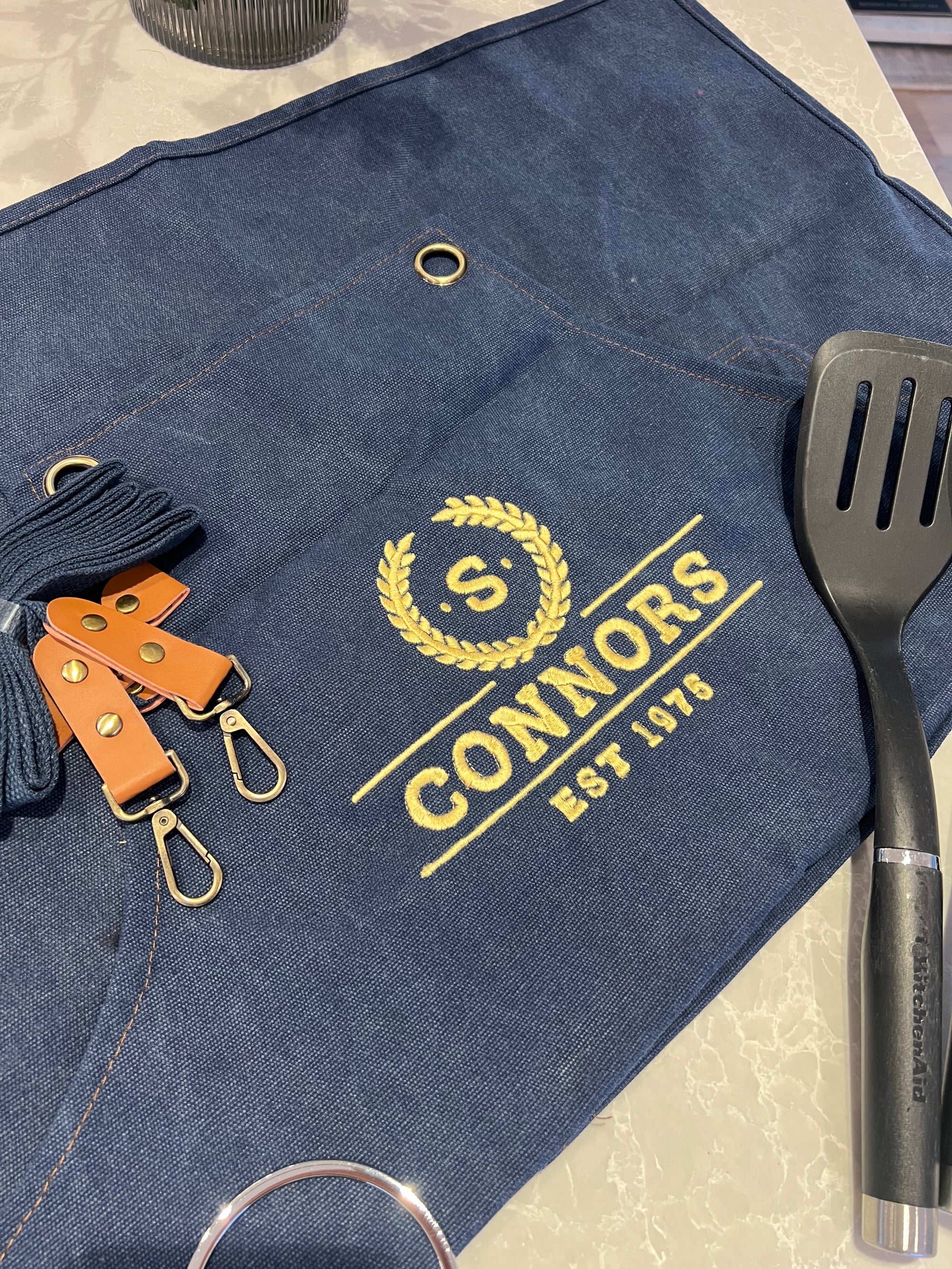 Embroidered Canvas Apron with Multi Pockets & Hanging Ring