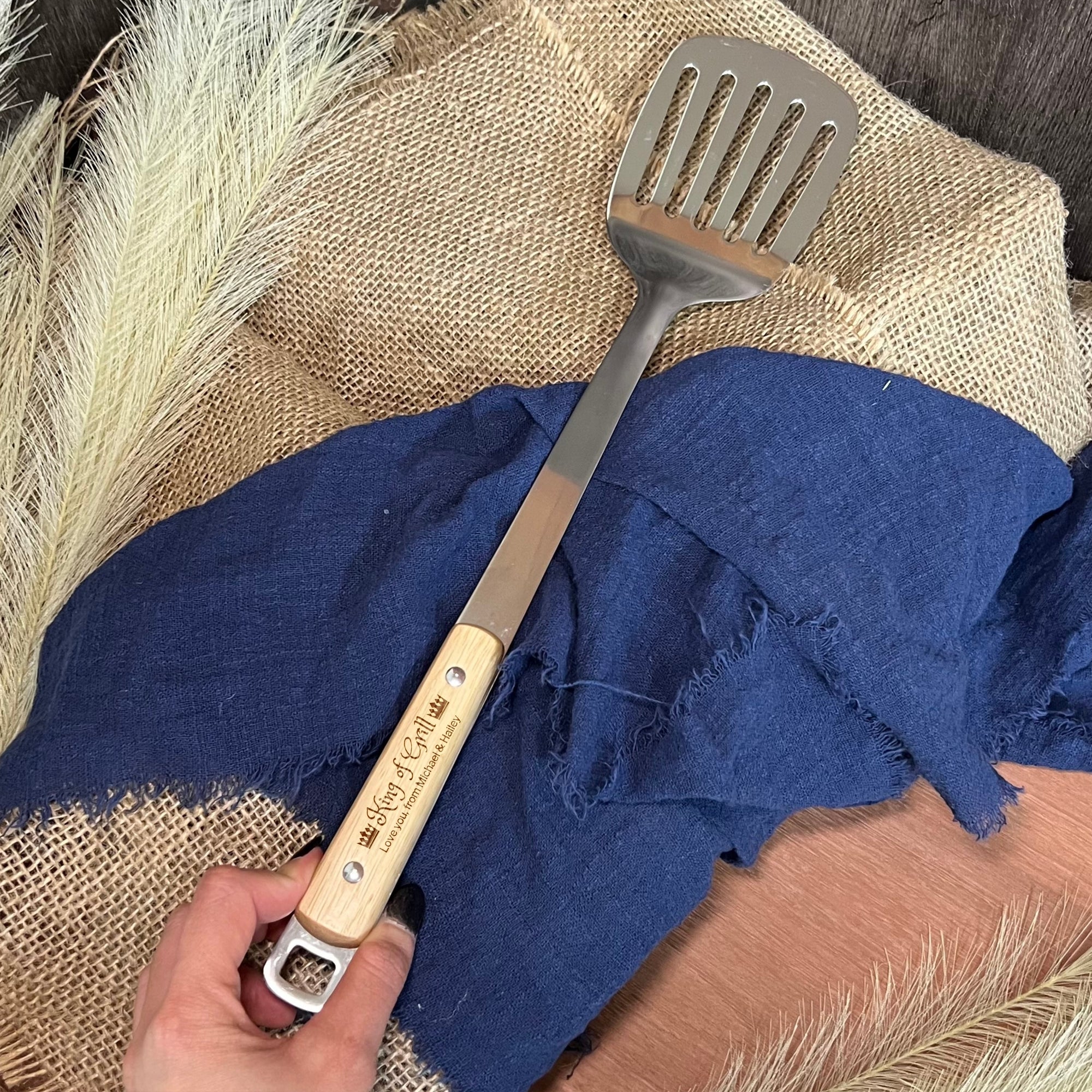 Personalised BBQ Tools Gift Set, Custom Laser Engraved Etching Barbecue Tongs & Spatula, Barbeque Grill Gift Him Dad Fathers Day GrillFather