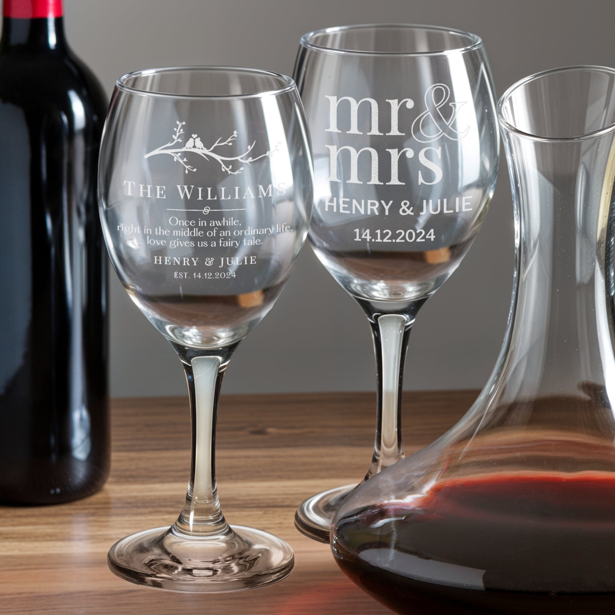 Personalised Clear Wine Glass, Custom Engraved Monogram Beverage Glassware, Logo Barware, Housewarming Birthday Corporate Gift Wedding Favor