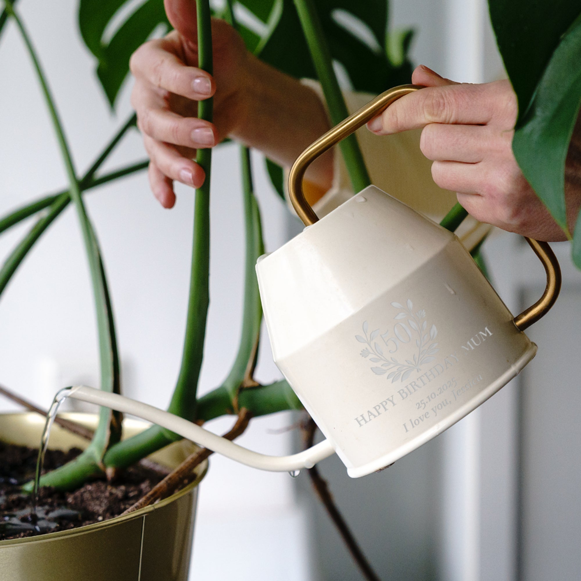 Personalised Garden Watering Can, Custom Engraved Flower Plant Tool, Teacher, Anniversary, Housewarming, Wedding, Birthday Mom Dad Xmas Gift