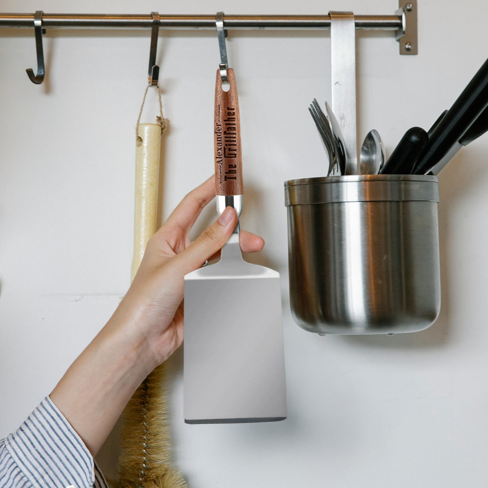 Personalised Nonstick Steel Turner, Custom Engraved Spatula/ Egg Flipper/ BBQ Grill Tool/ Kitchen Utensil Mom Housewarming, Fathers Day Gift