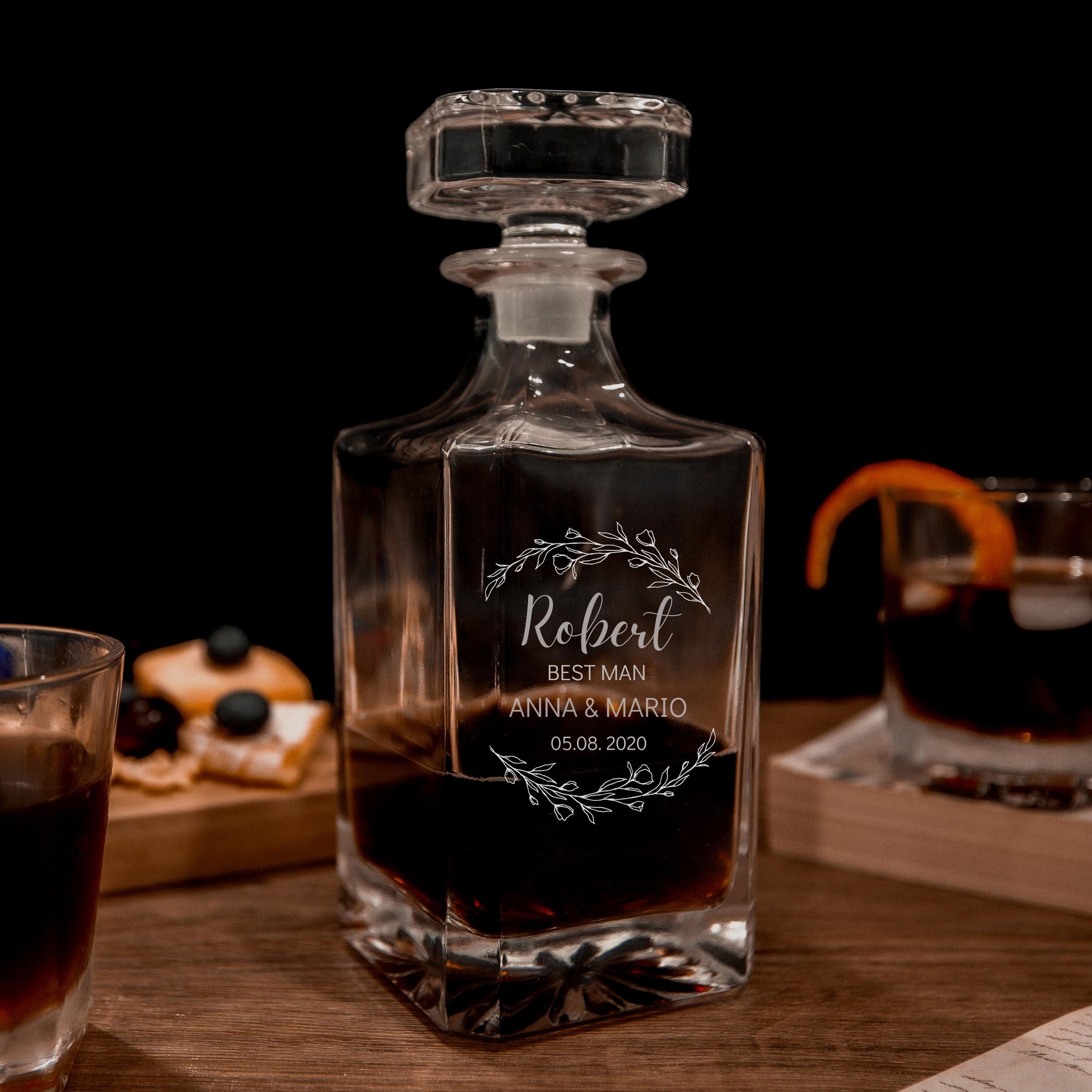 Engraved Whiskey Decanter Set with 4  Scotch Glasses, Personalised Custom Monogram Premium Whisky Birthday, Groomsmen, Bar Gift for Dad/ Him