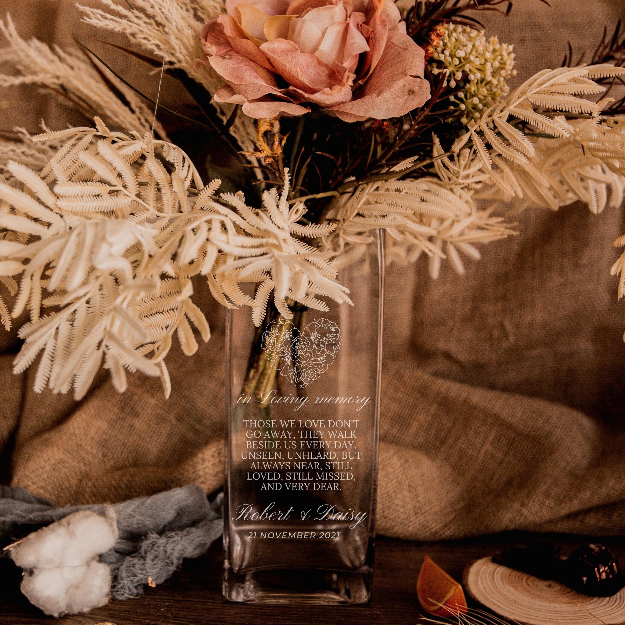 Personalised Large Square Tank Glass Vase, Custom Engraved Memorial Wedding Gift for Bridesmaid, Mother of Bride/ Groom, Housewarming, Anniversary