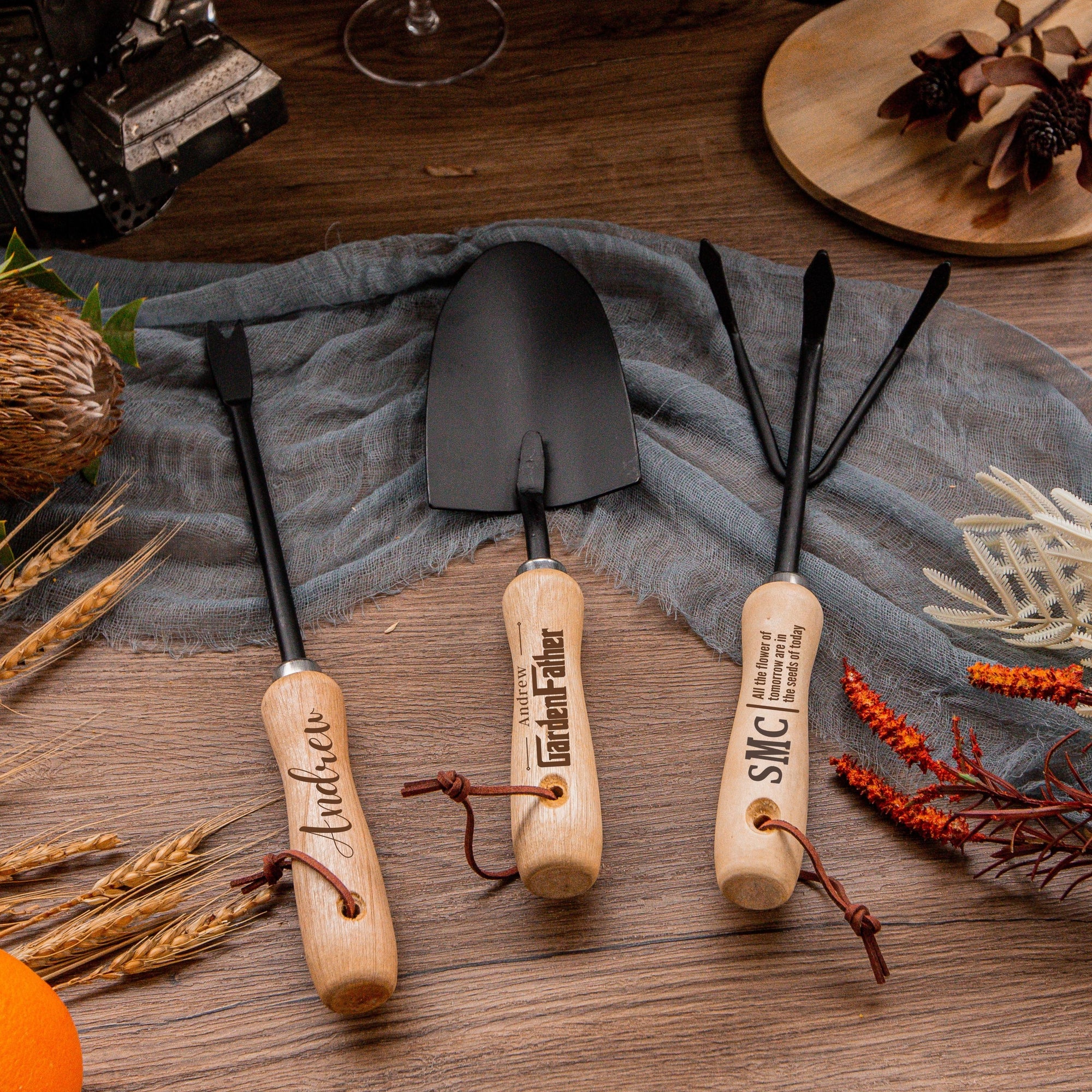Personalised Garden Tool Set of 3, Custom Laser Engraved Etching Gardening Wooden Handle & Matte Black Cultivator/ Trowel/ Weeder, Gift for Her, Mom & Dad