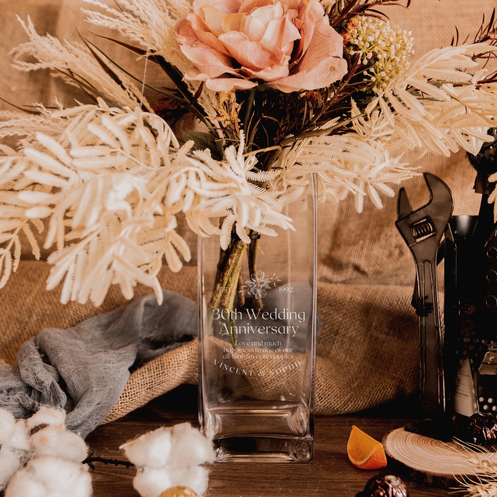 Personalised Large Square Tank Glass Vase, Custom Engraved Memorial Wedding Gift for Bridesmaid, Mother of Bride/ Groom, Housewarming, Anniversary