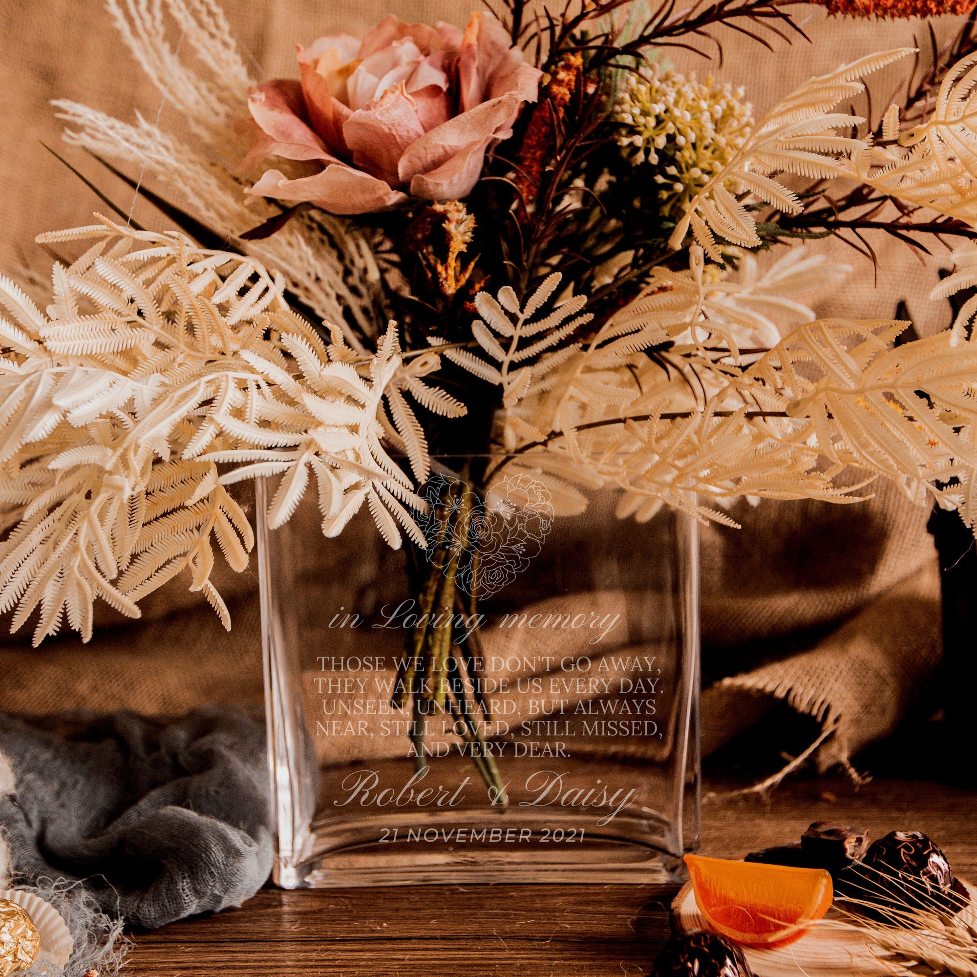 Personalised Large Rectangle Clear Glass Vase, Custom Engraved Memorial Wedding Gift for Bridesmaid, Mother of Bride/ Groom, Housewarming, Anniversary