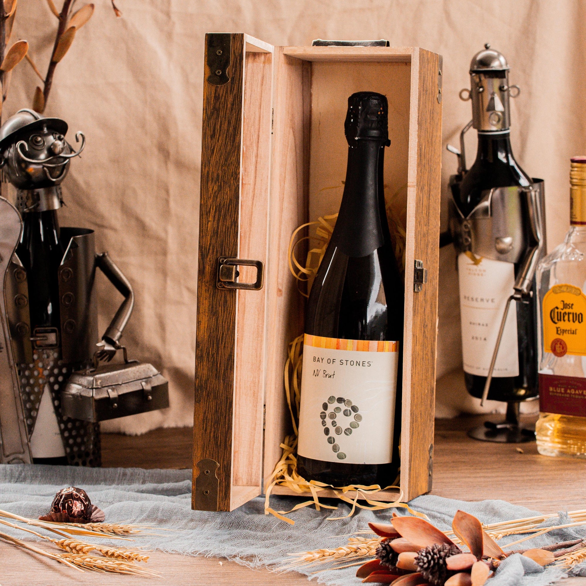 Personalised Vintage Antique Wooden Wine Box, Engraved Custom Housewarming/ Birthday Champagne Gift Box, Wedding Bridesmaid/ Groomsman, Thank You God Parents Favour, Mother's, Father's Day