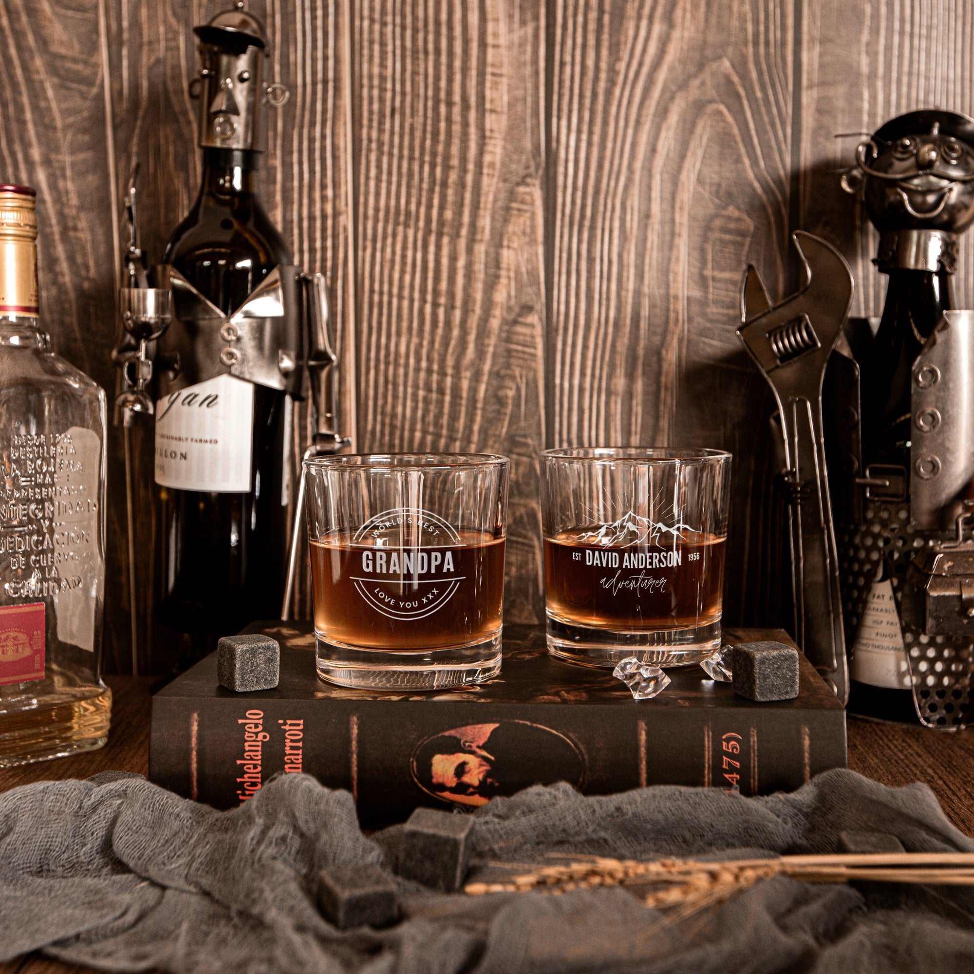 Engraved Whiskey Decanter Set & 4 Scotch Glasses, Bourbon Carafe, Personalised Custom Premium Whisky/Brandy Birthday, Groomsmen, Barware Gift for Dad/ Him