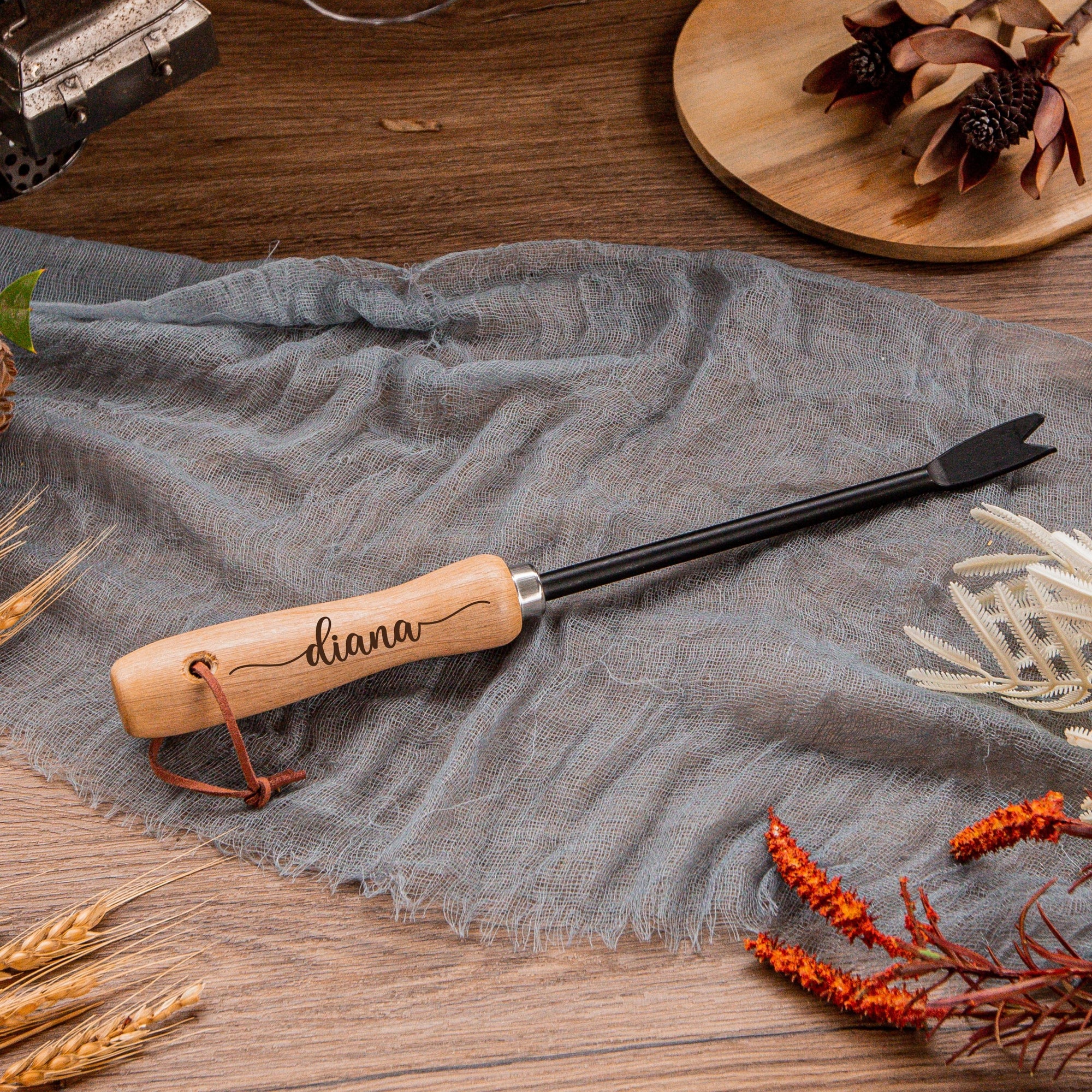 Personalised Garden Tool Set of 3, Custom Laser Engraved Etching Gardening Wooden Handle & Matte Black Cultivator/ Trowel/ Weeder, Gift for Her, Mom & Dad