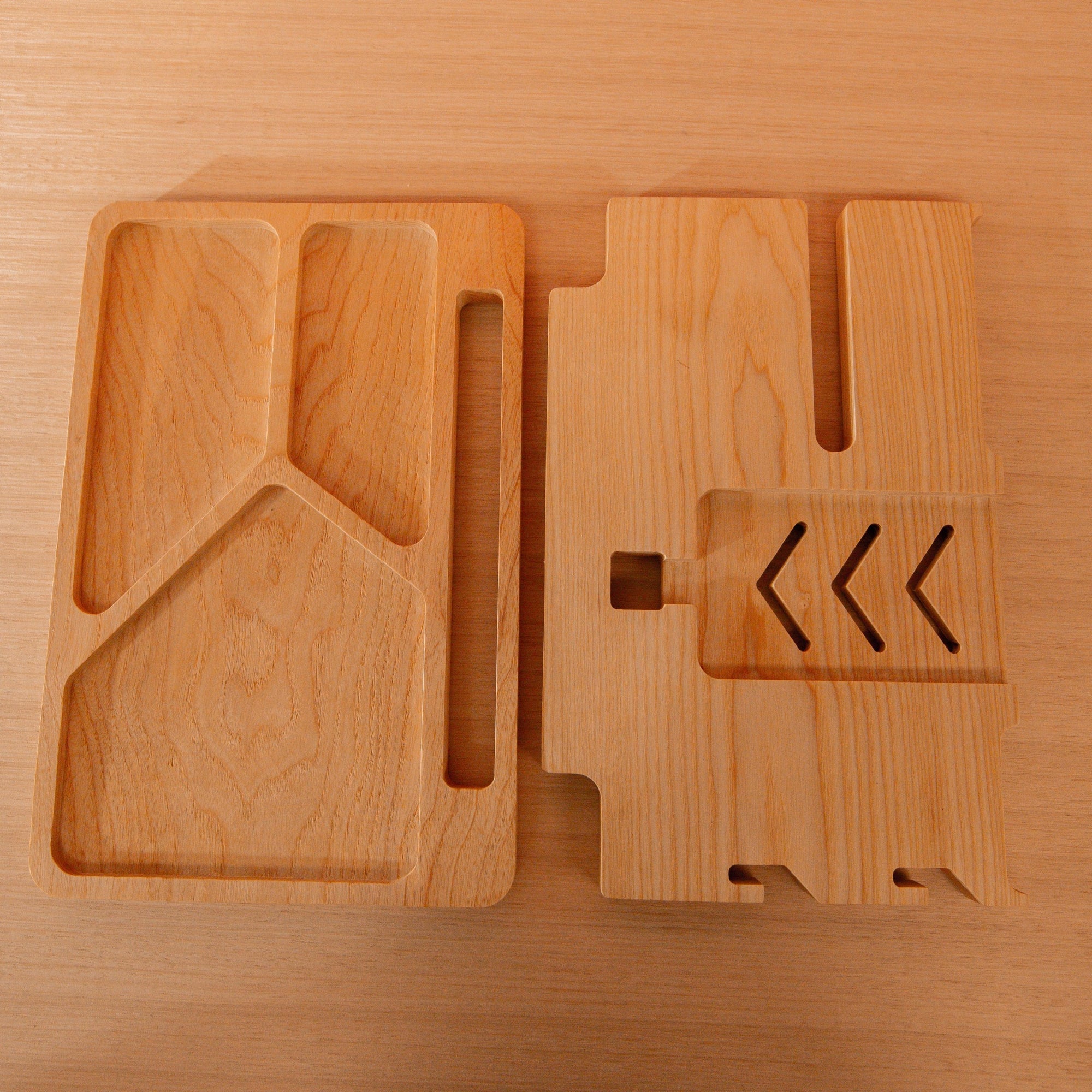 Personalised Oak Docking Station, Night Valet Stand, Wooden Phone & Watch Display, Headphone Holder, Custom Office Desk Charging Organiser, Gift for Him, Dad, Birthday, Housewarming