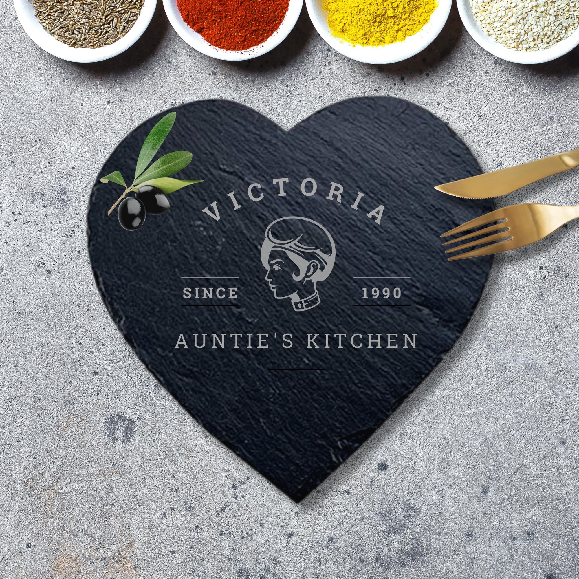 Personalised Heart Slate Serving Cheese Board, Custom Engraved Charcuterie Platter Placemat, Wedding Housewarming Gift for Mom Nanny Grandma