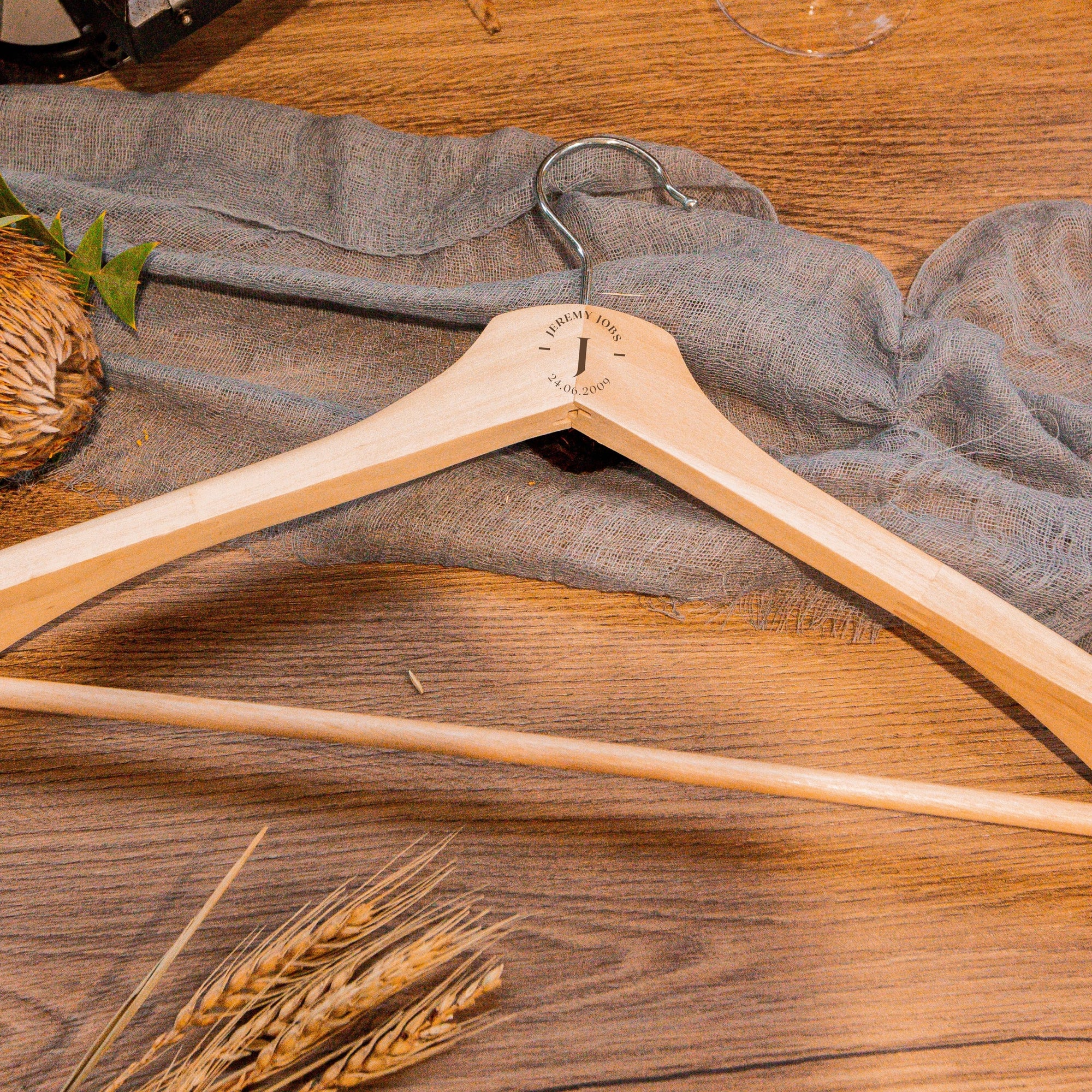 Personalised Wooden Heavy Coat Hanger, Gift for Mom/ Dad/ Grandma/ Grandpa/ Him/ Her, Custom Engraved Wedding/ Bridal/ Groom Mothers/ Fathers Day