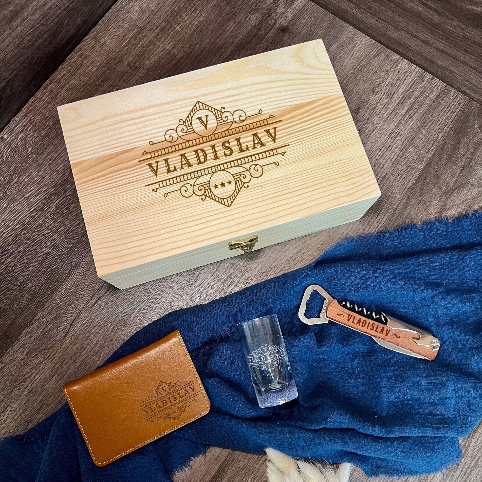 Personalised Corkscrew, Leather Card Holder, Shot Glass Set in Custom Engraved Wooden Box, Best Man, Father, Groomsman Proposal Wedding Gift