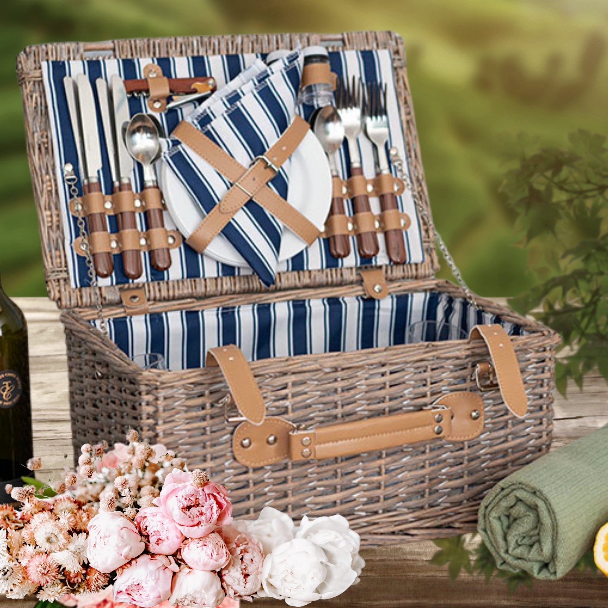 Custom Engraved Cooler Picnic Wicker Basket 4 People, Travel, Beach, Park Anniversary, Housewarming, Wedding Carry Hamper, Personalised Gift