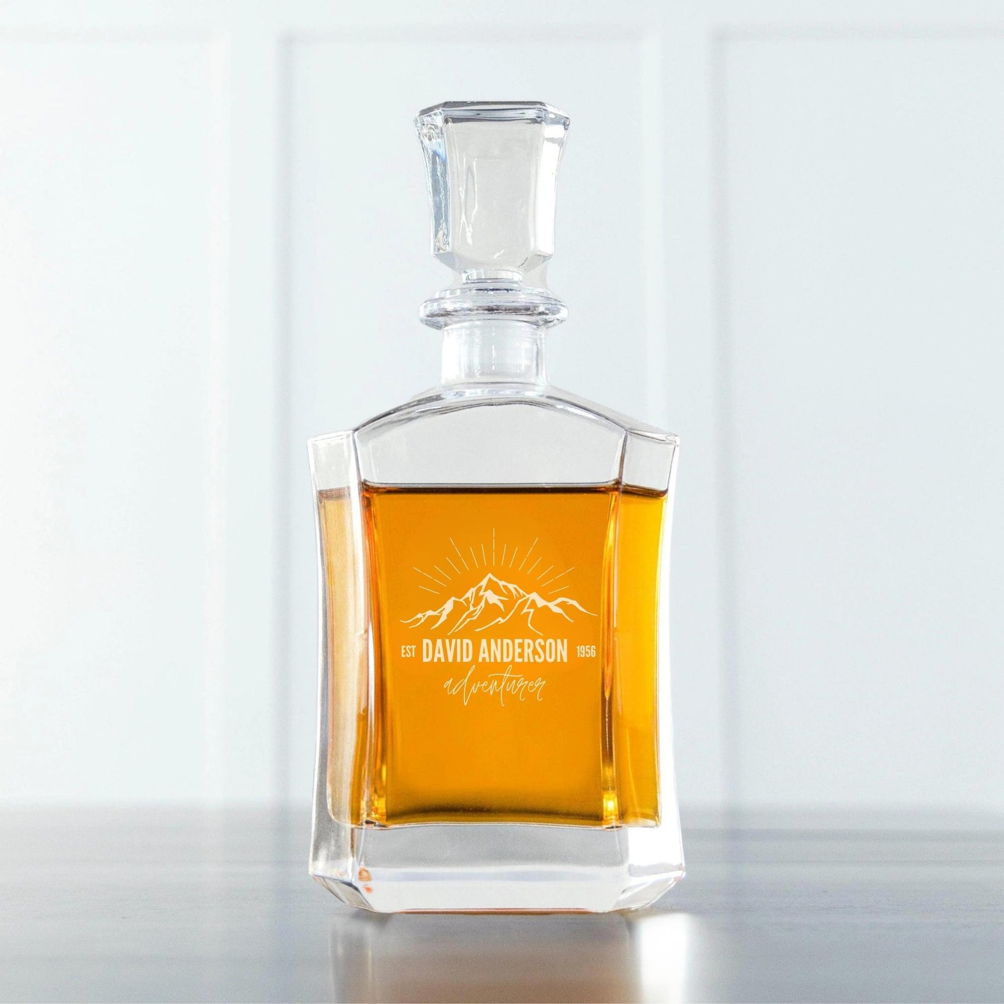 Personalised 680ml Luxury Whiskey Decanter | Custom Engraved Vintage Whisky Carafe, Housewarming, Birthday, Groomsmen Barware Gifts Him/Dad