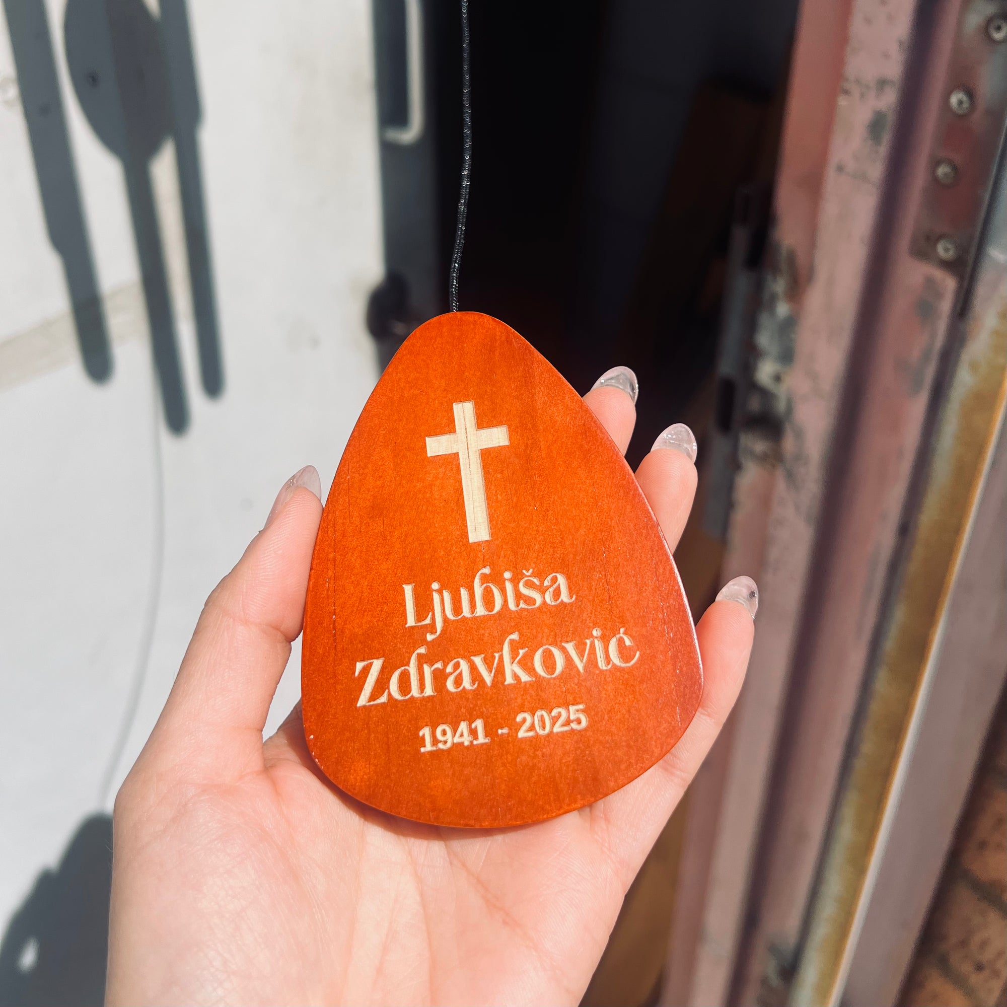 Personalised Memorial Aluminium &amp; Wooden Wind Chimes, Custom Logo Engraved In Loving Memory, Funeral Loss Sympathy Remembrance Keepsake Gift