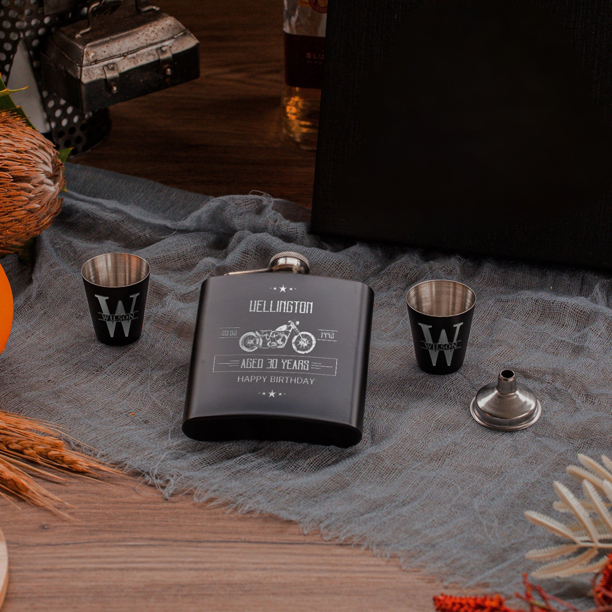 Personalised 170ml Hip Flask Set - Shot Glasses, Funnel &amp; Free box. Custom Etched Groomsmen, Wedding, Dad Birthday, Xmas Logo Corporate Gift