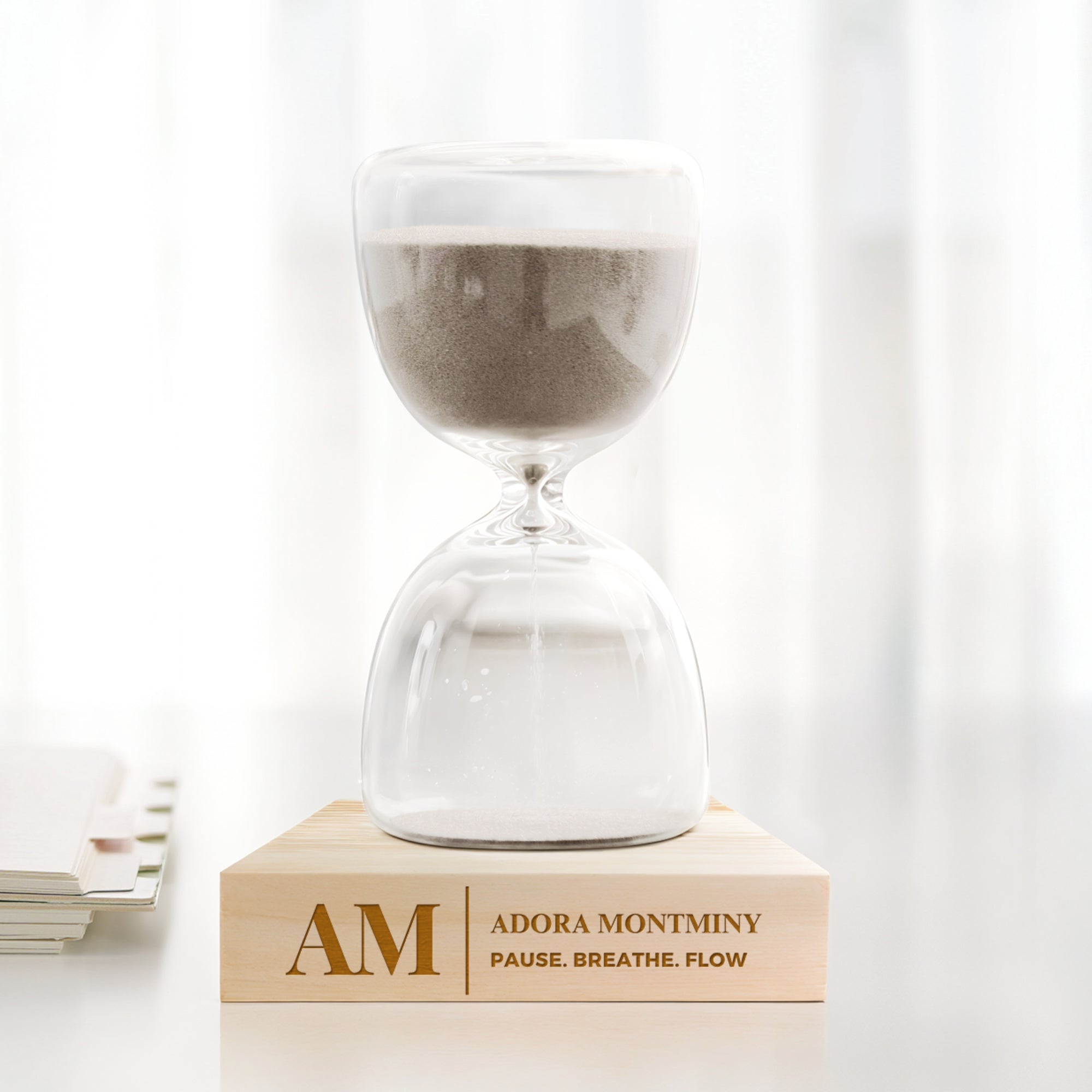 Personalised Glass Hourglass Timer &amp; Wooden Base, Custom Engraved Sand Art Display Decor, Office Accessories, Anniversary Housewarming Gift