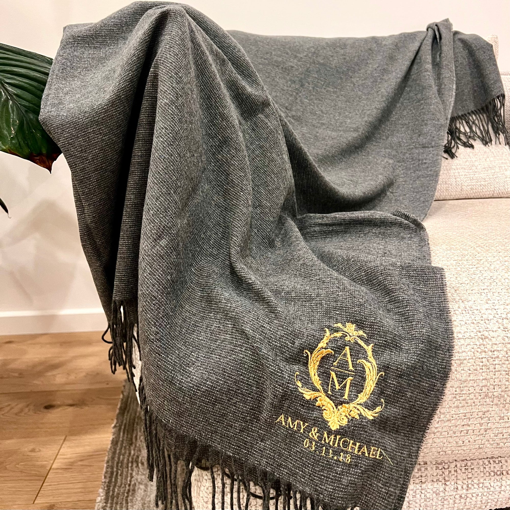 Personalised Premium Wool Blend Throw, Custom Embroidered Logo Luxury Blanket, Mum, Birthday, Xmas, Housewarming, Wedding, Anniversary Gift