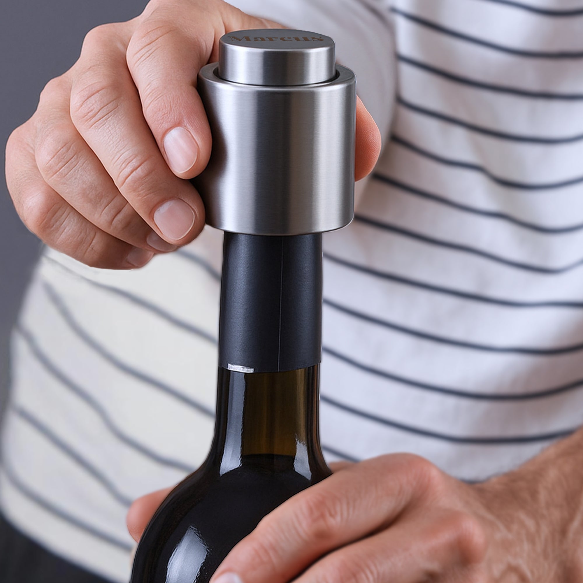 Personalised Stainless Wine Bottle Stopper for Corked Bottles, Custom Etched Logo Barware Accessories, Dad Wedding Groomsman, Corporate Gift