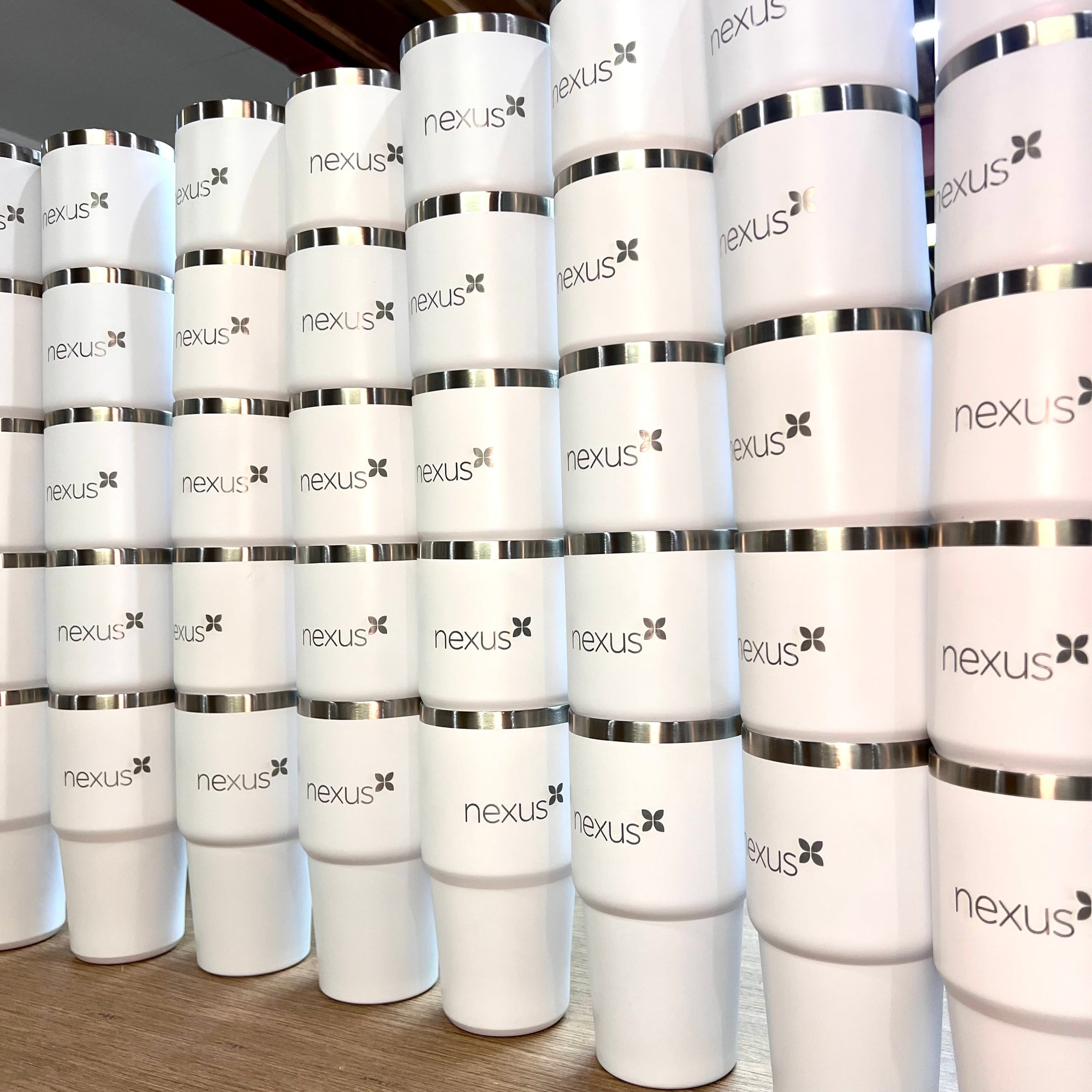 Personalised White Insulated Tumbler &amp; Straw Set, Custom Engraved Logo Travel Thermal Drink Bottle, Coffee Car Cup, Corporate/ Birthday Gift