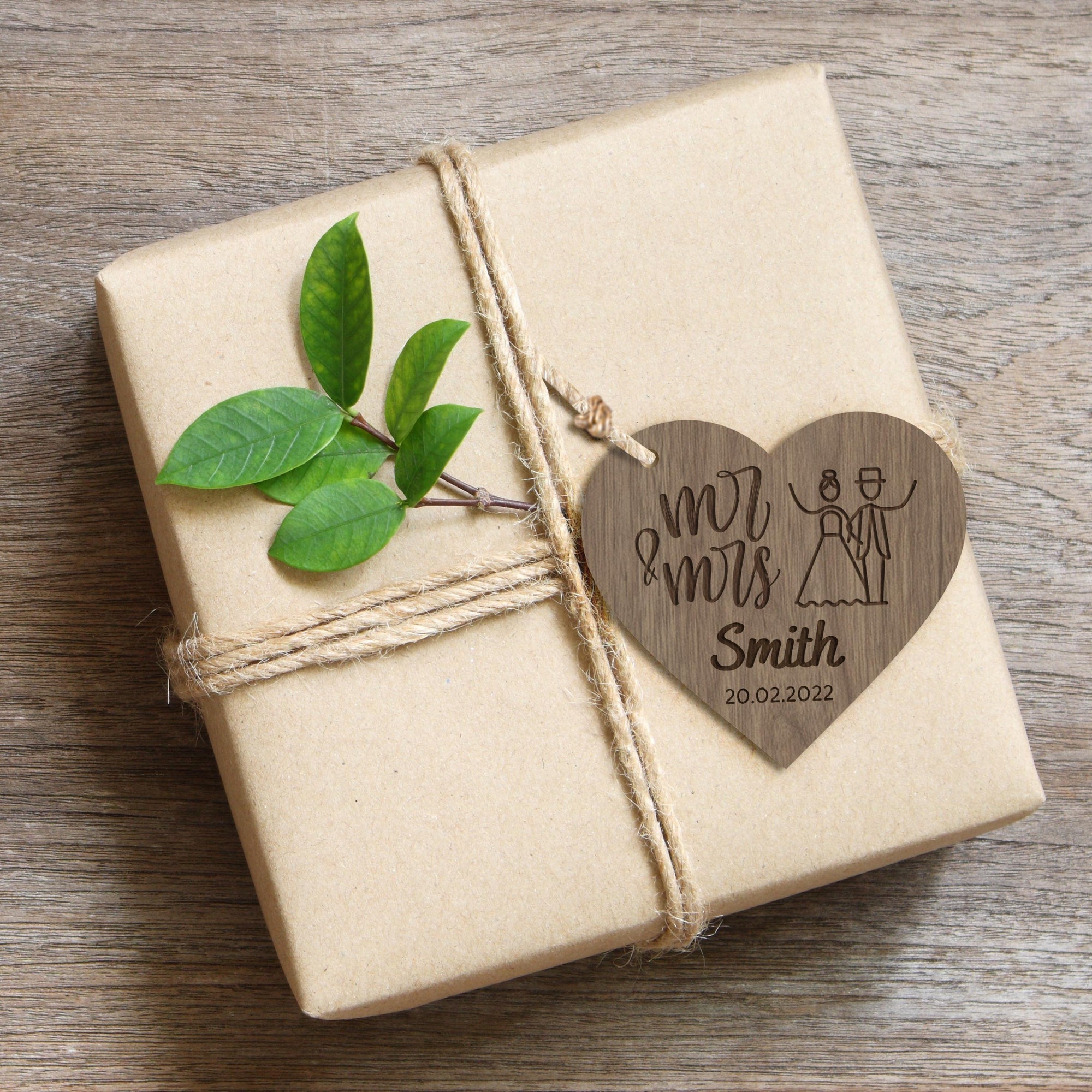 Custom Engraved Wooden/ Acrylic Heart Thank You Gift Tags, Wedding Favours, Personalised Banqueting Tables Plaque, Ceremony/ Elegant Event / Engagement/ Bridal Shower/ Birthday Party Present Decor