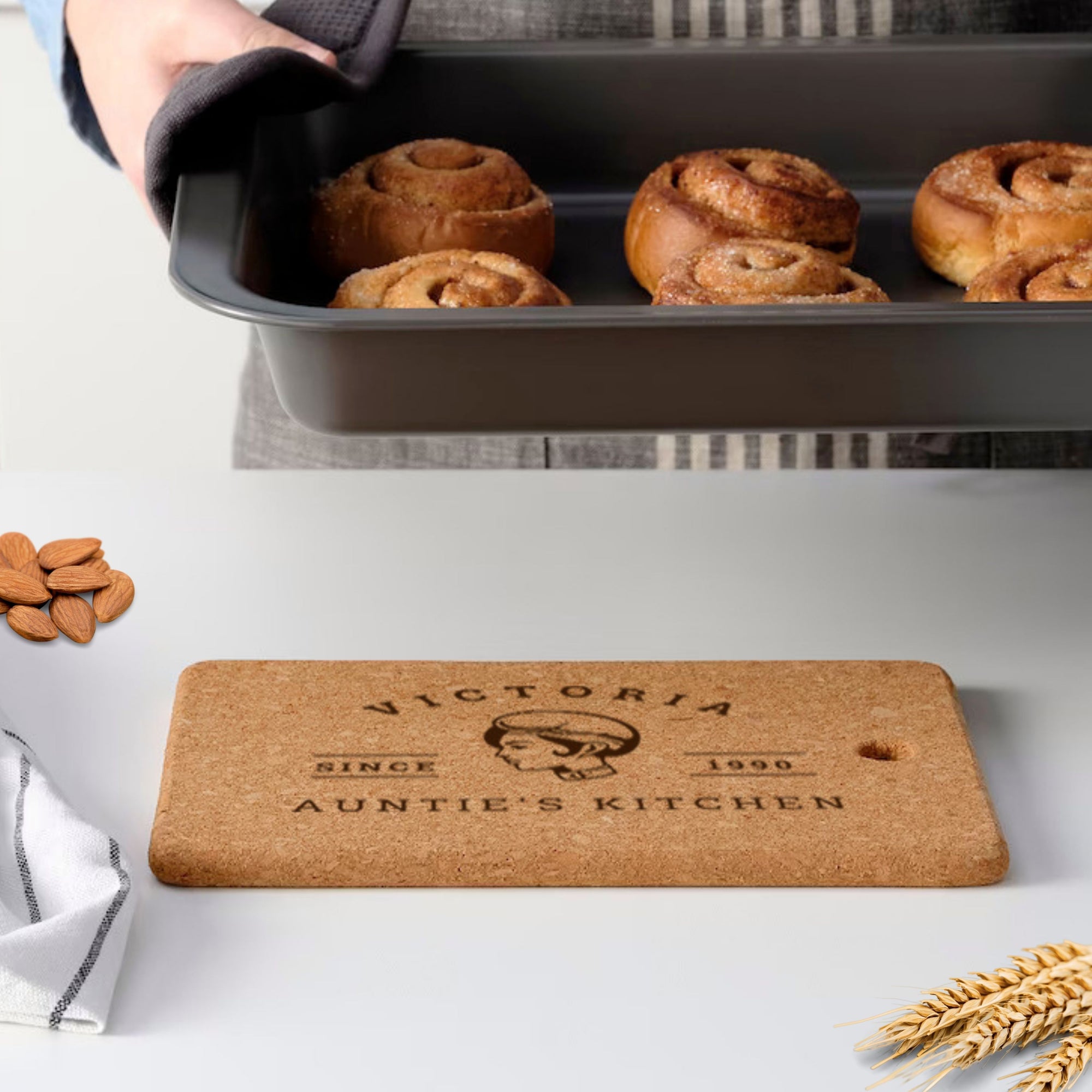 Personalised Round Cork Heat Pot Stand/ Holder, Custom Engraved Proof Mat Hot Pad/ Trivet, Wedding, Anniversary, Housewarming, Birthday Gift