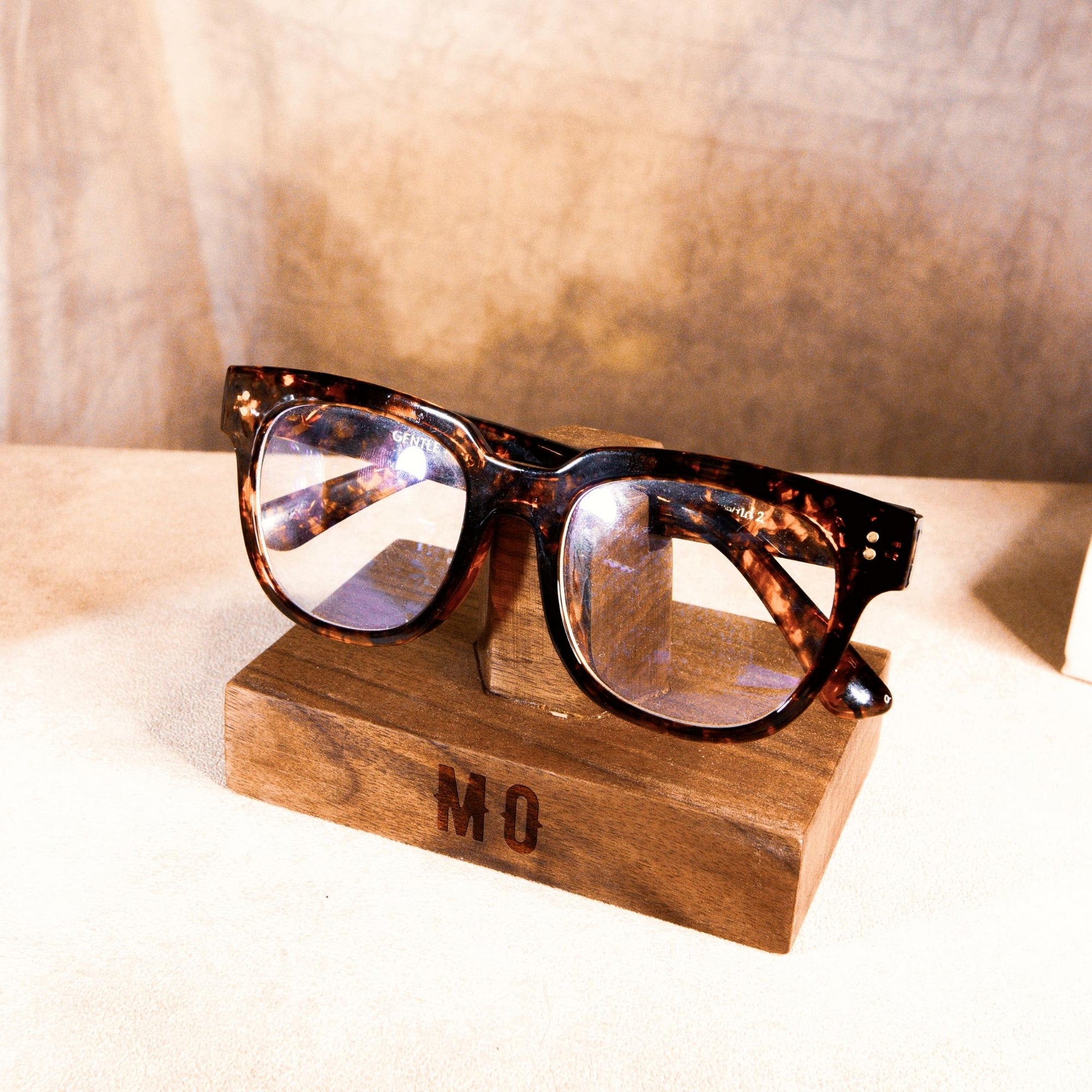 Personalised Wooden Glasses Display Stand, Custom Engraved Eye Glass Holder, Spectacles Sunglasses Organiser, Corporate Xmas Father Mom Gift