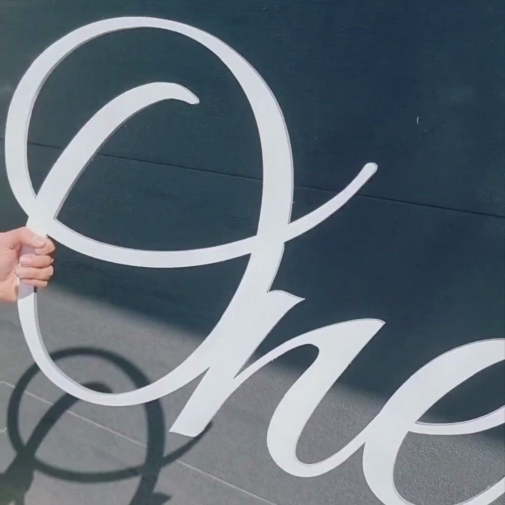 wedding-anniversary-couple-name-sign-hoop-custom-laser-cut-engraved-round-circle-wooden-party-photo-drop-event-decor-