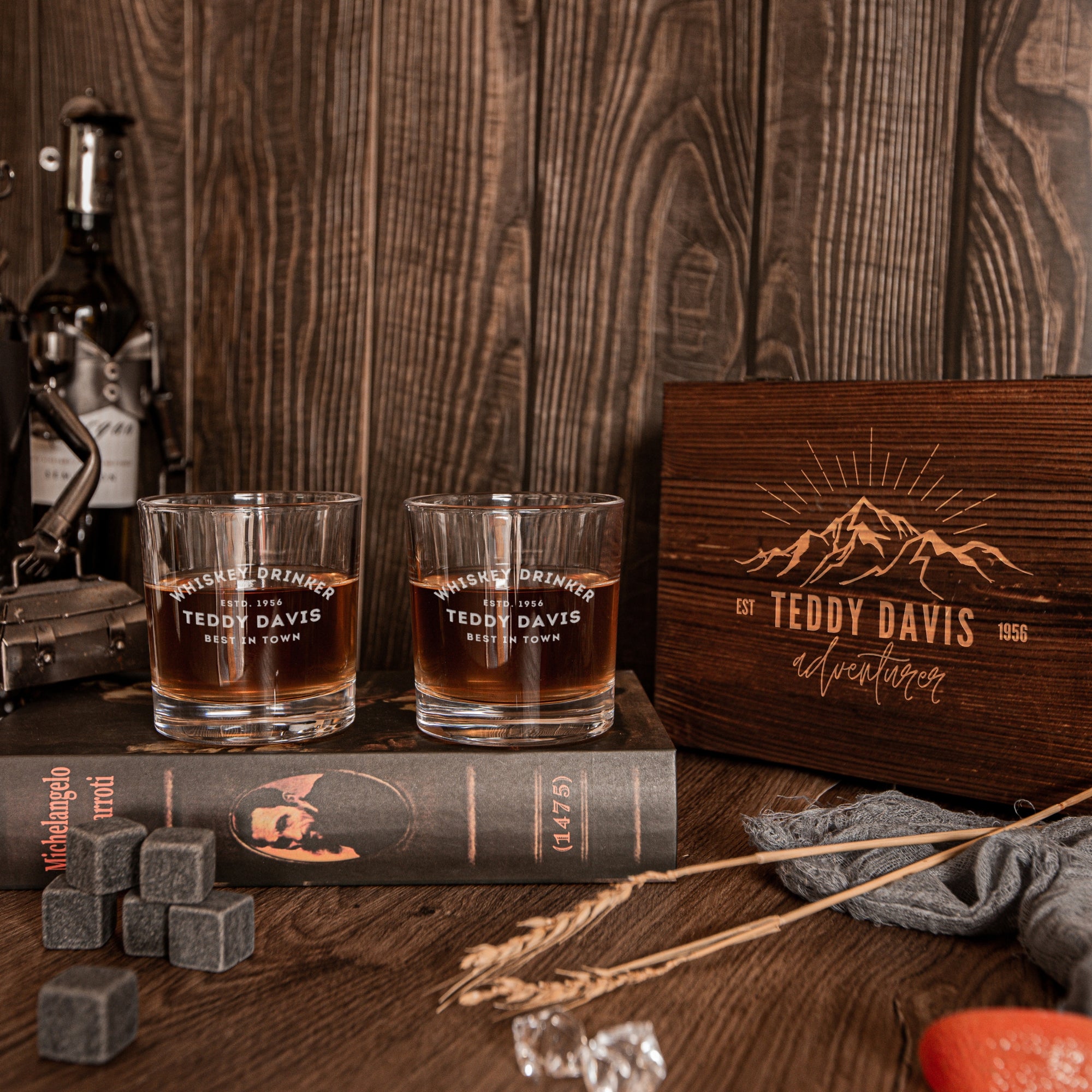 Custom Engraved Whiskey Wooden Box - 2 Sleek Round Scotch Glasses &amp; 6 Rock Ice Stones, Personalised Barware Set, Wedding Groomsman, Dad Gift