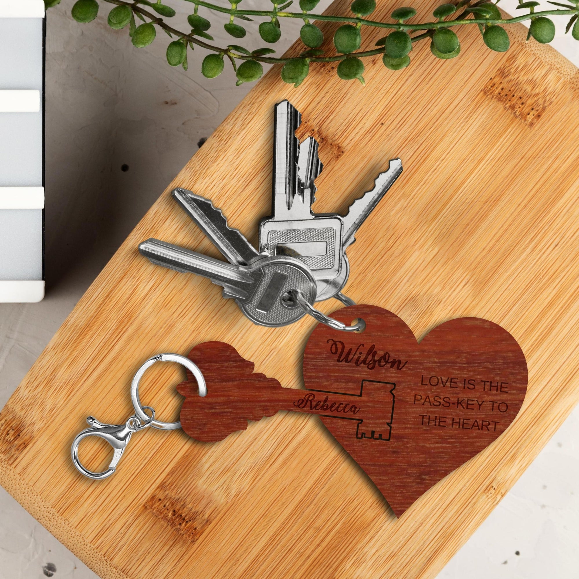 Personalised Couple 2pcs Heart Lock Wooden Keychain, Custom Valentine&#39;s Wood Key Chain, Engraved Key Ring Bag Name Tags, Drive Safe Keyrings Anniversary, Bridesmaid Gift, Wedding Favours