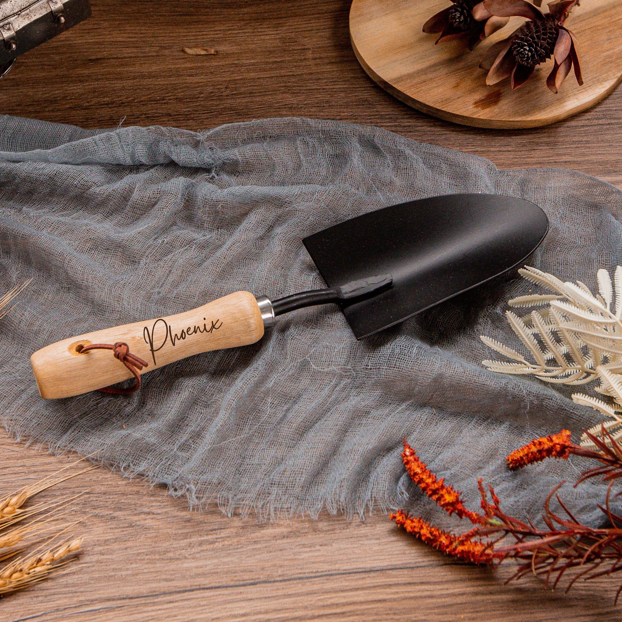 Personalised Garden Tool Set of 3, Custom Laser Engraved Etching Gardening Wooden Handle &amp; Matte Black Cultivator/ Trowel/ Weeder, Gift for Her, Mom &amp; Dad