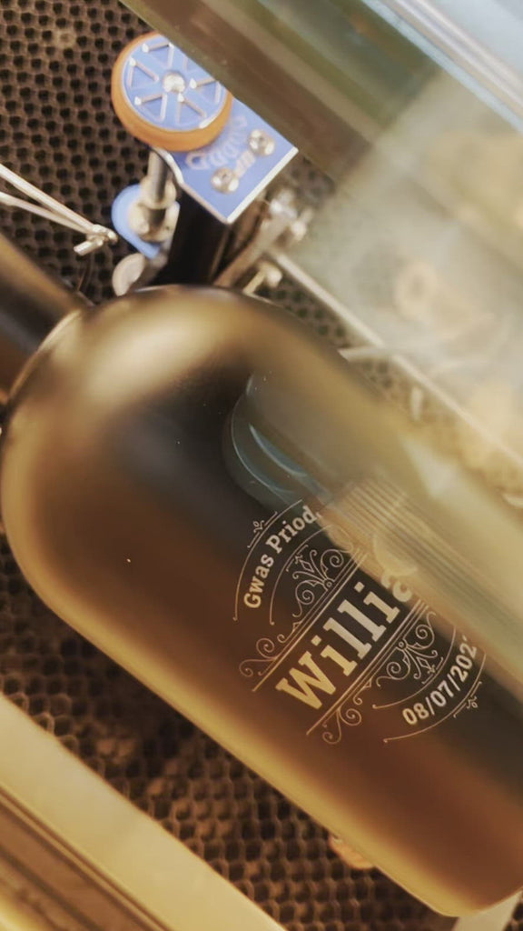 2L Personalised Engraved Stainless Steel Insulated Beer Growler, Laser Etching Custom Logo Travel Thermal Brew Tank, Corporate/ Fathers Day/ Groomsman Gift